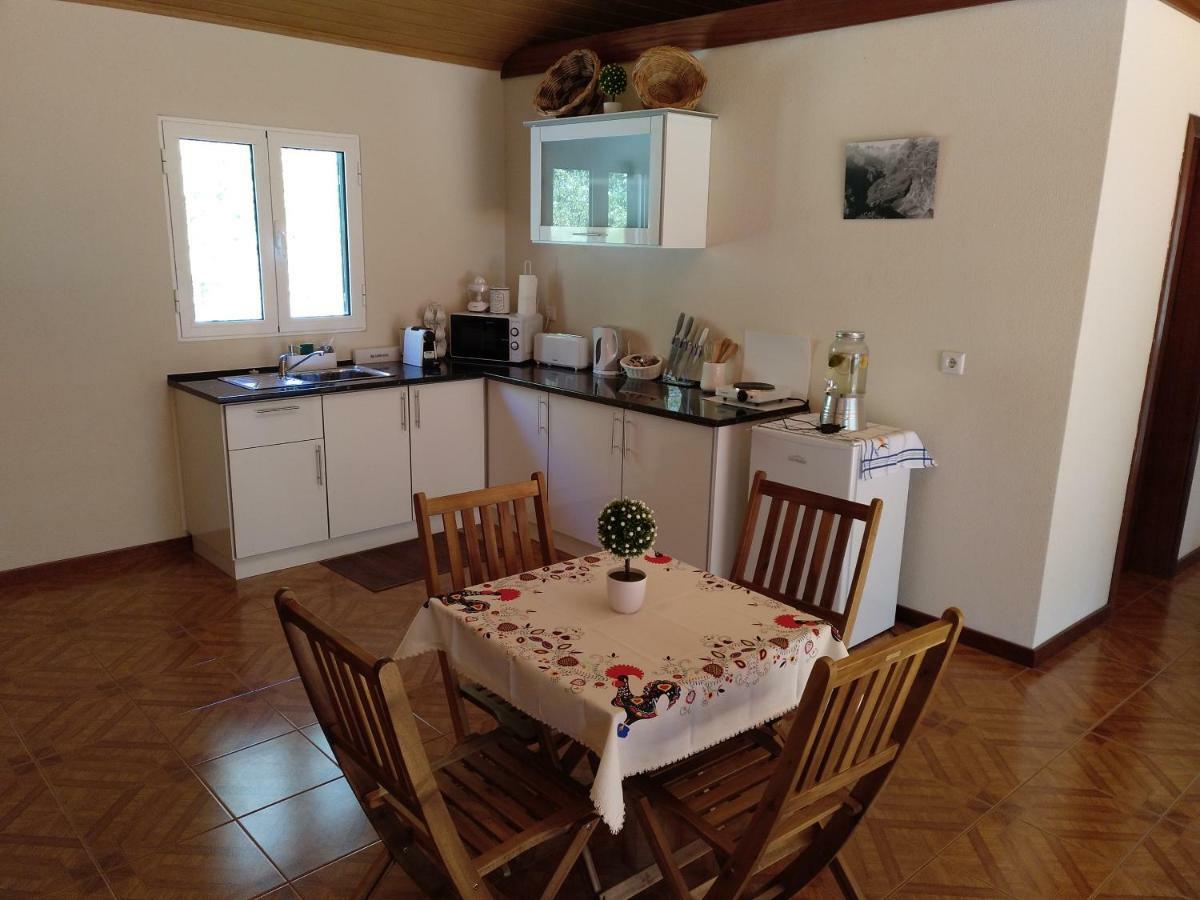 Curral Das Freiras Danny'S Rural Suite מראה חיצוני תמונה